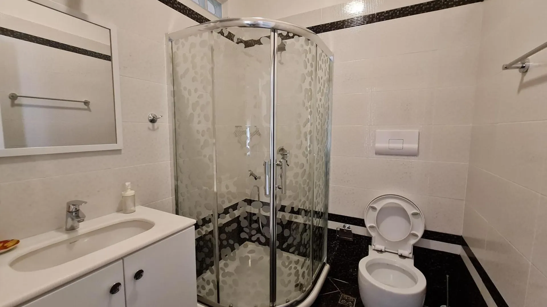 Holiday Apartments Vlore 0*,