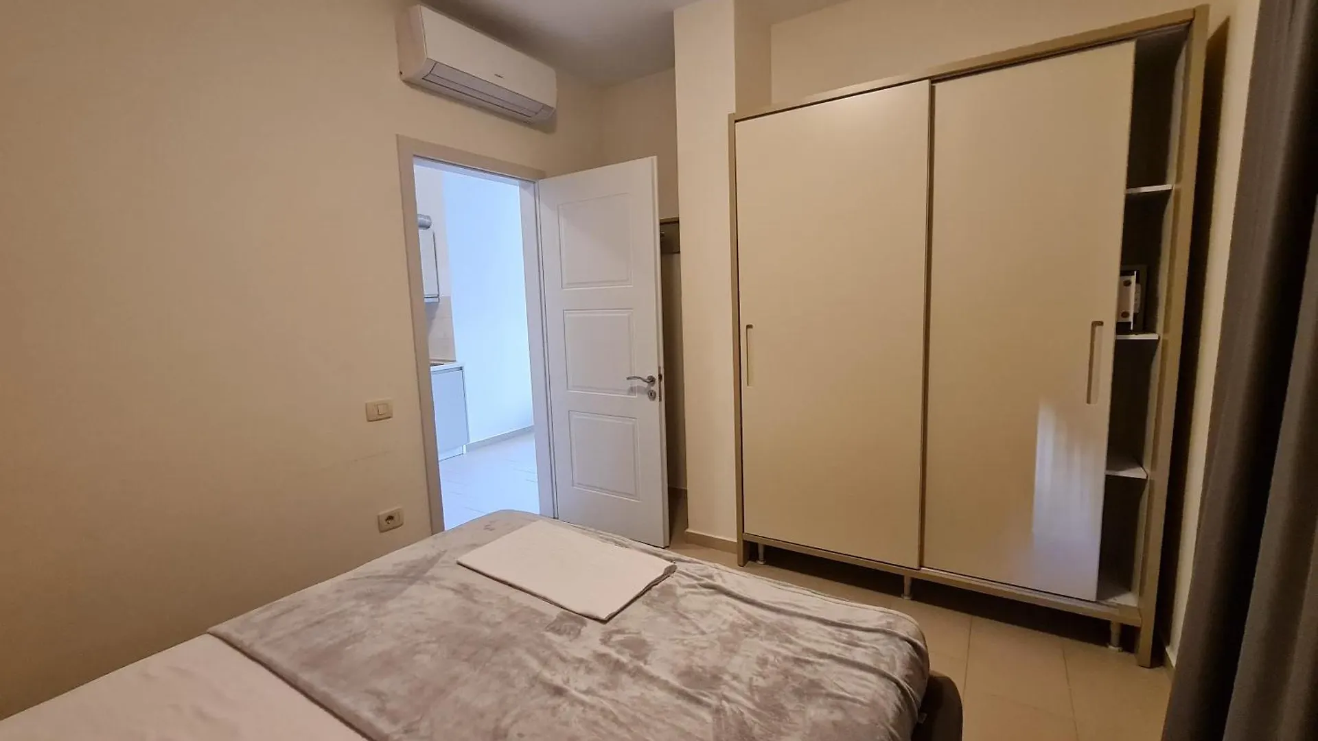 Holiday Apartments Vlore