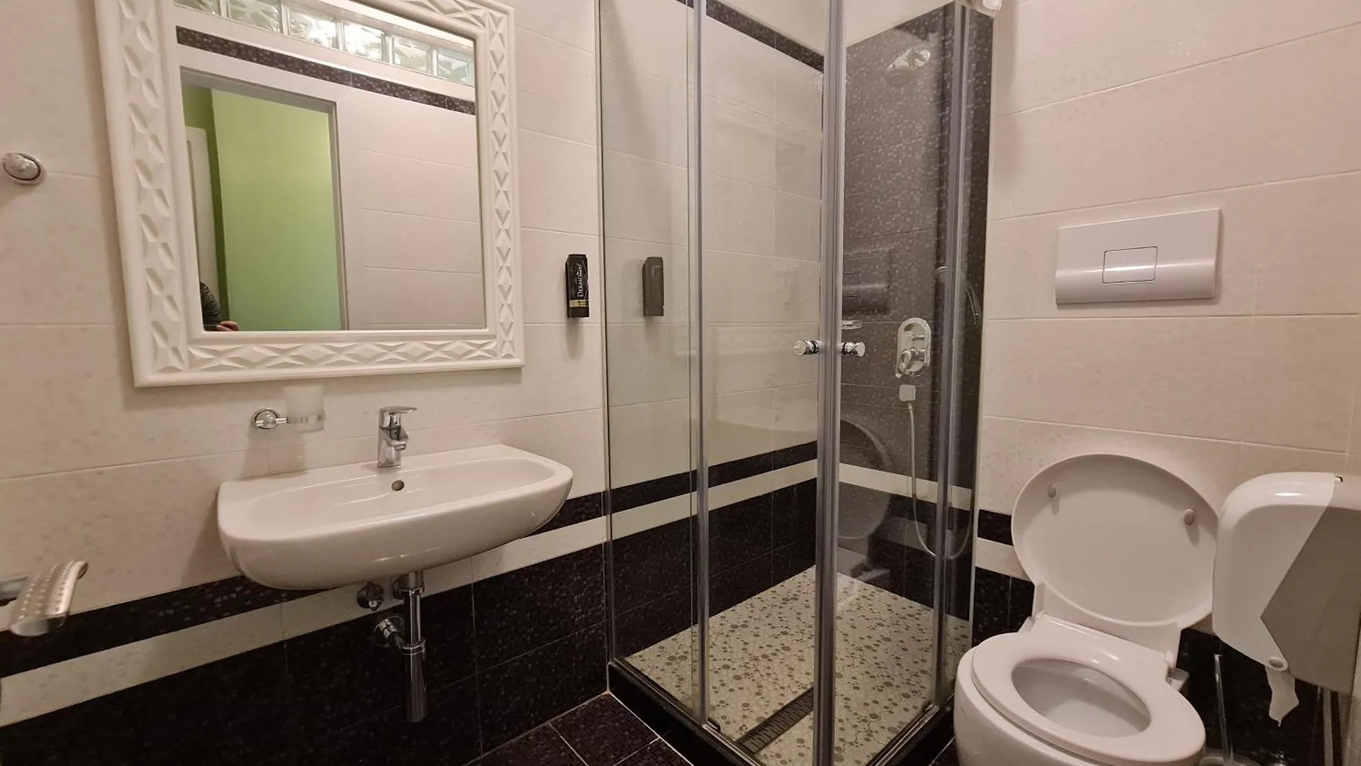 Holiday Apartments Vlore 0*,